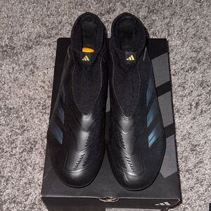 Adidas Predator Men's Black Cleats